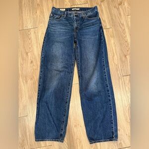Levi’s baggy dad jeans
